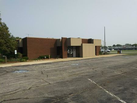 Photo of commercial space at 1806 Robinhood Blvd in Schererville