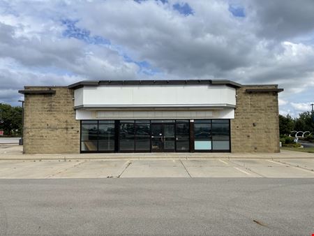 Photo of commercial space at 679 N Weber Rd in Romeoville