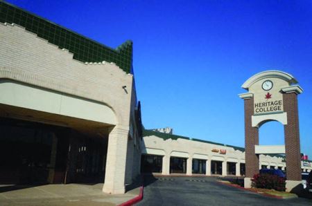 CROSSROADS SHOPPING CENTER - Oklahoma City