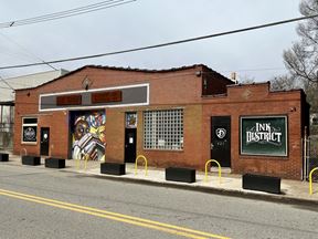 Commercial/Retail Mixed Use Property + 2 BR Residence