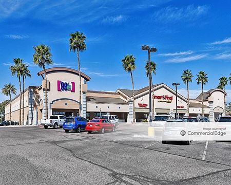 Retail space for Rent at 750 North Gilbert Road in Gilbert