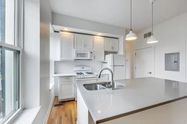 1157 W 18th St