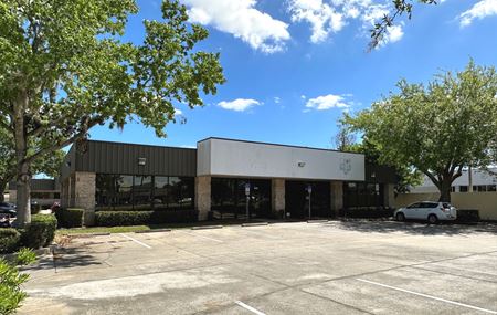 Photo of commercial space at 915 N. Nova Road in Holly Hill