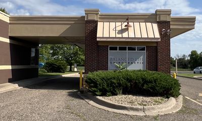 955 W Broadway Ave - Lease
