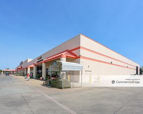 Cooper Street Plaza - The Home Depot