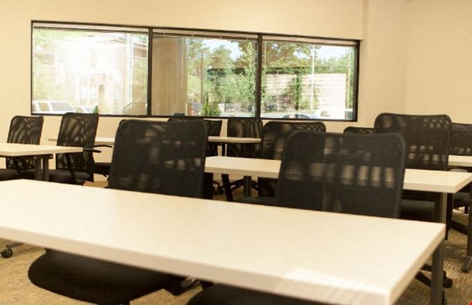 Centerco Office Suites - 11628 Old Ballas Road