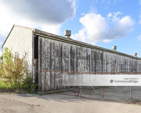 Photo of commercial space at 200 Mill Street SE in Hartville