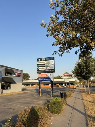 Anoka Shopping Center & Offices