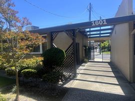 McHenry Village Dental Services