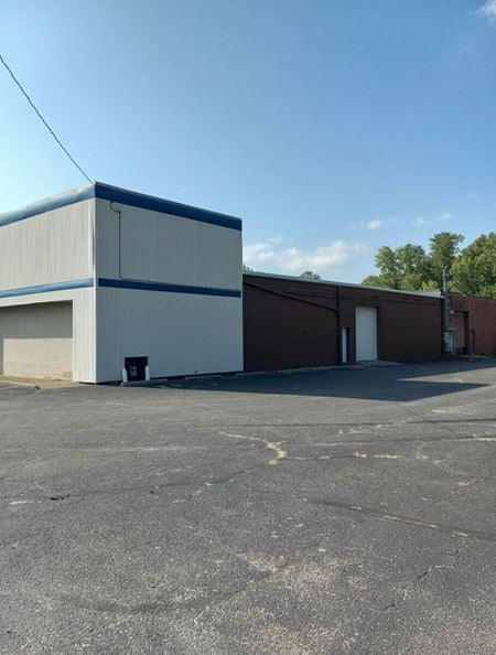 Industrial space for Rent at 865 West Waterloo Road in Akron