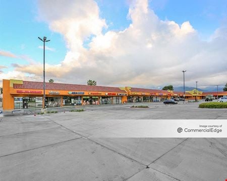 Retail space for Rent at 525-543 N Azusa Ave in Covina