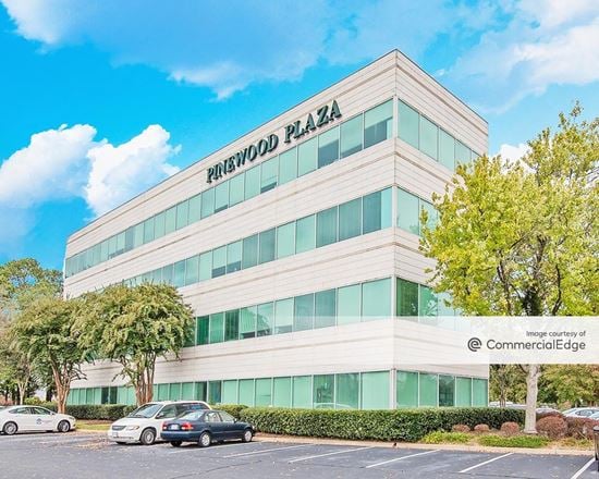 Pinewood Plaza