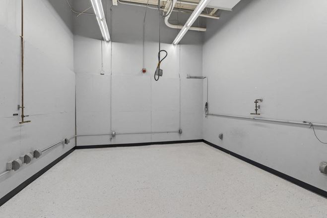 Manchester Industrial Flex/R&D Space with Dock Loading + Heavy Power