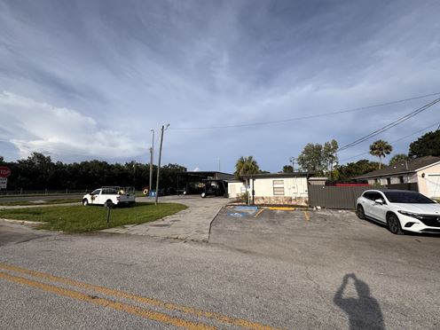 CI-ZONED TAMPA  WAREHOUSE W/ OFFICE