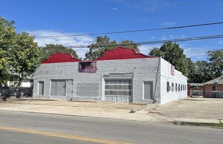 Retail space for Sale at 1812 S Presa St in San Antonio