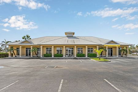 Freestanding Commercial Building - Fort Myers