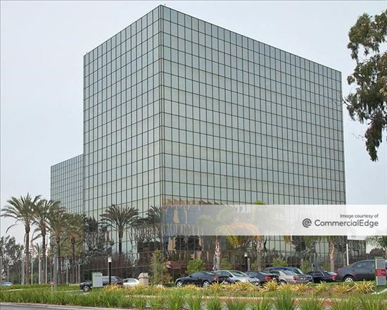4000 MacArthur - East Tower