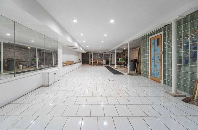 1501 Broadway