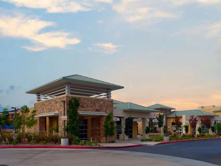 Shoppes at Temecula Parkway