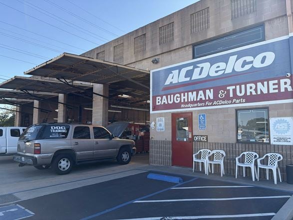Huge 12 Bay Automotive Repair Shop for lease and business sale