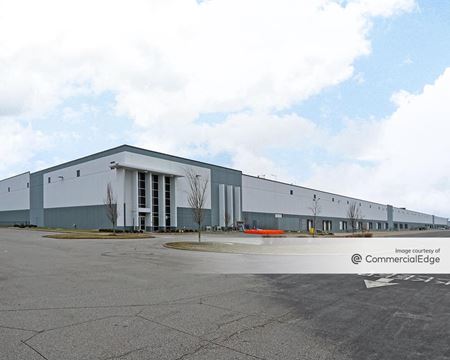 Industrial space for Rent at 9998 AllPoints Pkwy in Plainfield