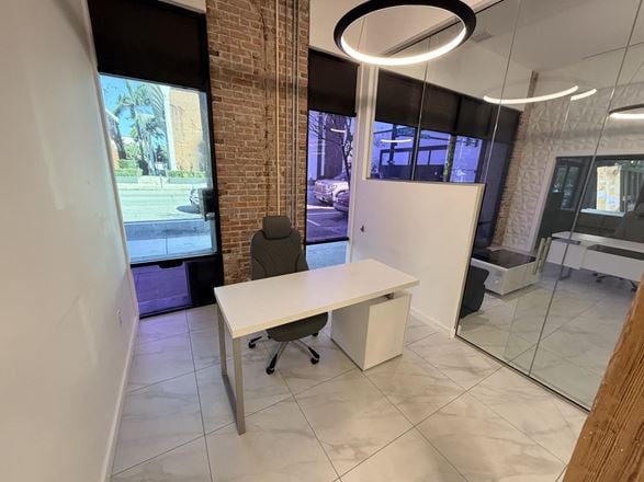 Office/ Retail Lease Opportunity, Downtown Tampa