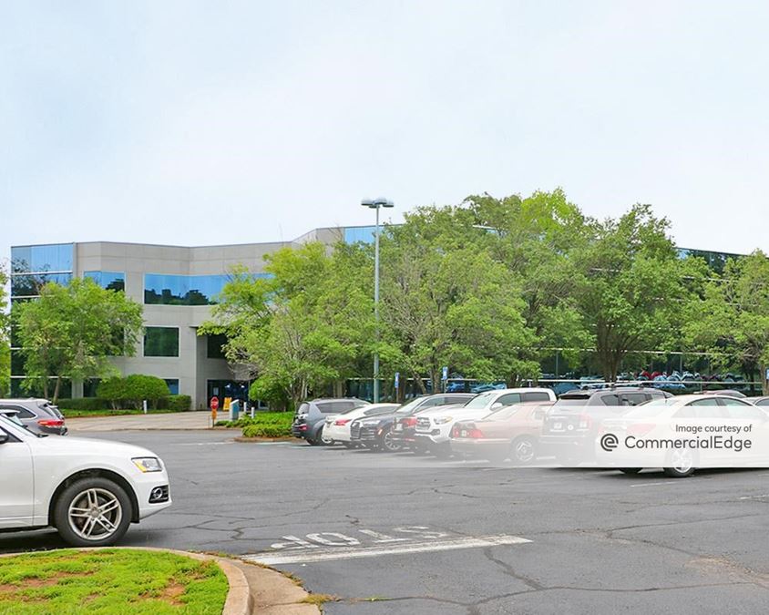 300, 400, 500, 600 & 700 North Point Pkwy 300 North Point Pkwy