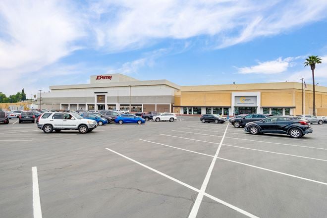 Inland Center Mall