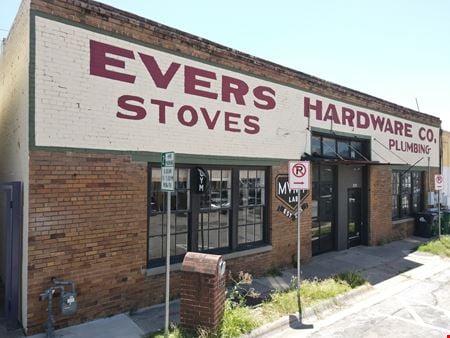 Photo of commercial space at 109 W Walnut Street in Denton