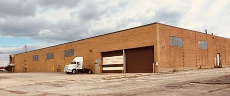 Warehouse Manufacturing & Distribution Facility Available - Franklin Park