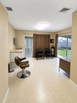 Freestanding Professional / Medical Office
