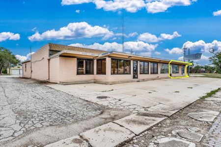 Photo of commercial space at 706 W 2nd Ave in Hutchinson