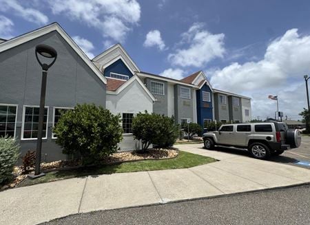 Photo of commercial space at 355 E Goodnight Ave in Aransas Pass