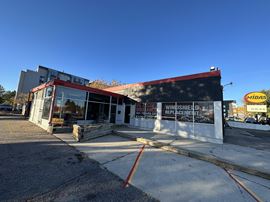 5700 W Alameda