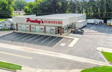 Retail space for Rent at 2719 McFarland Blvd E in Tuscaloosa