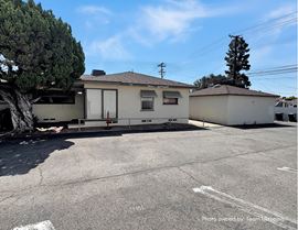 166 E Foothill Blvd
