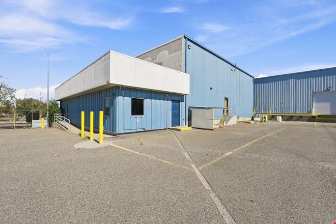 500 & 515 Broadway Blvd SE