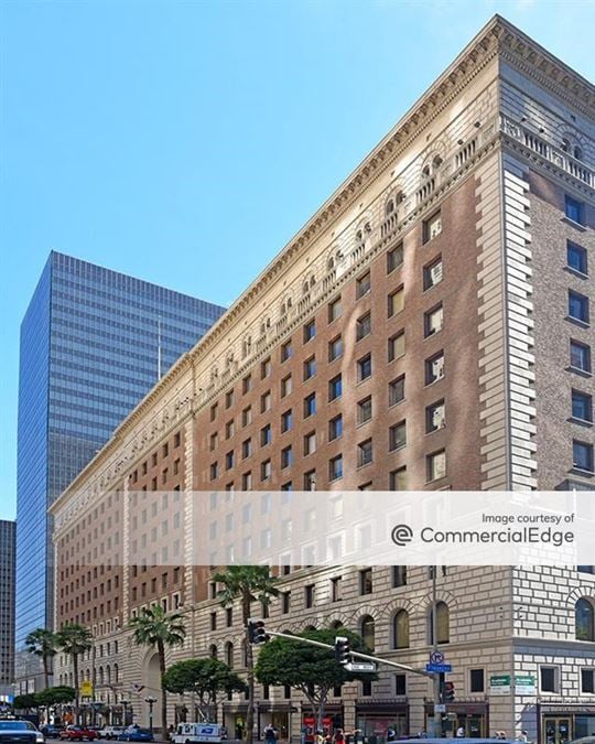 818 West 7th Street