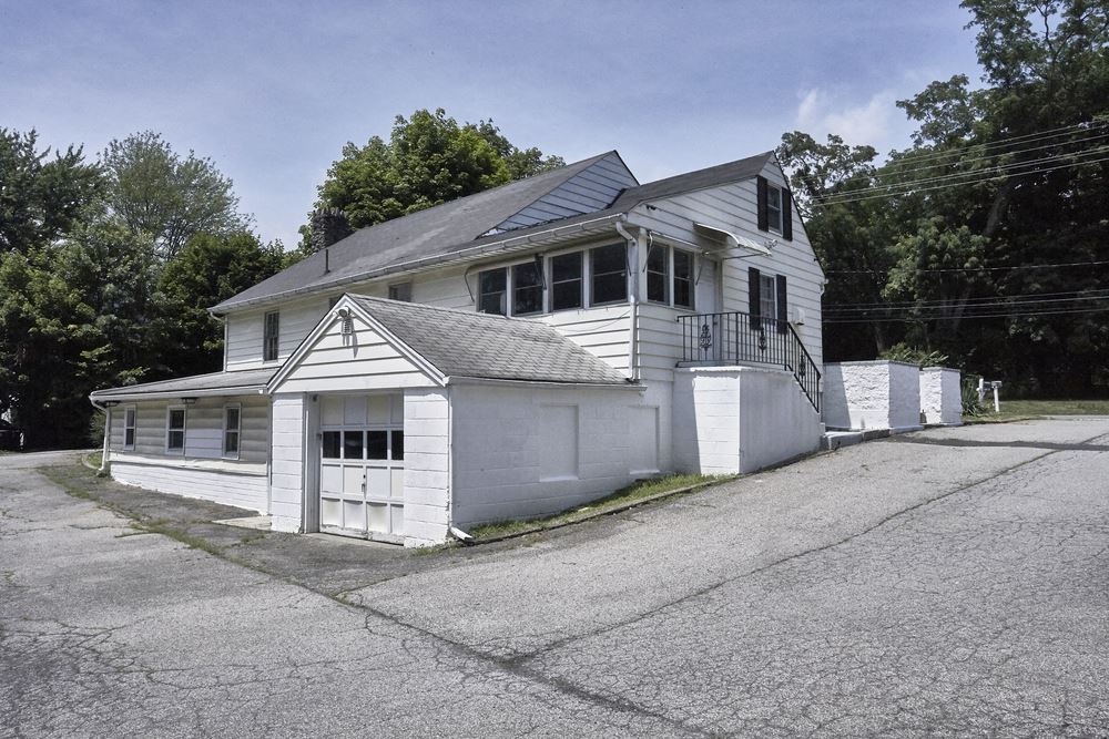 1023 Little Britain Rd, New Windsor, NY MultiFamily Building