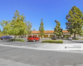 The Plaza at Mission Oaks