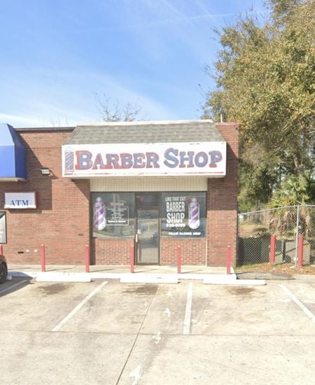 Retail space for Rent at 10870 HARTS Road 2 in Jacksonville