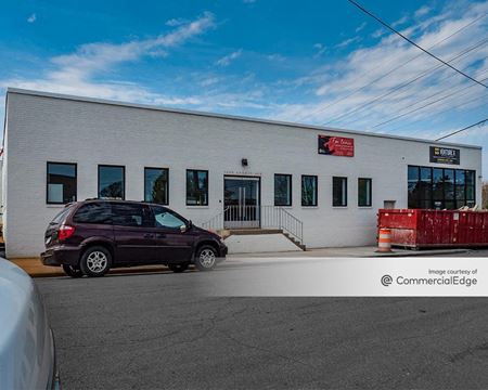 Photo of commercial space at 1806 Summit Avenue in Richmond