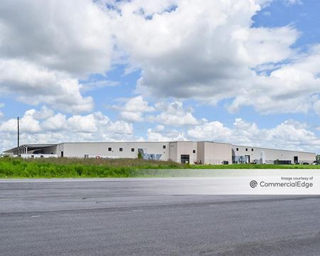 Industrial space for Rent at 177 Gateway Blvd in Statesboro