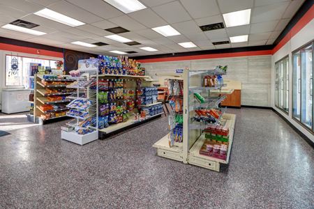 Retail space for Sale at 1615 4th St in Fulton