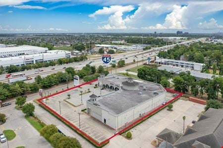 Retail space for Rent at 14755 North Fwy in Houston