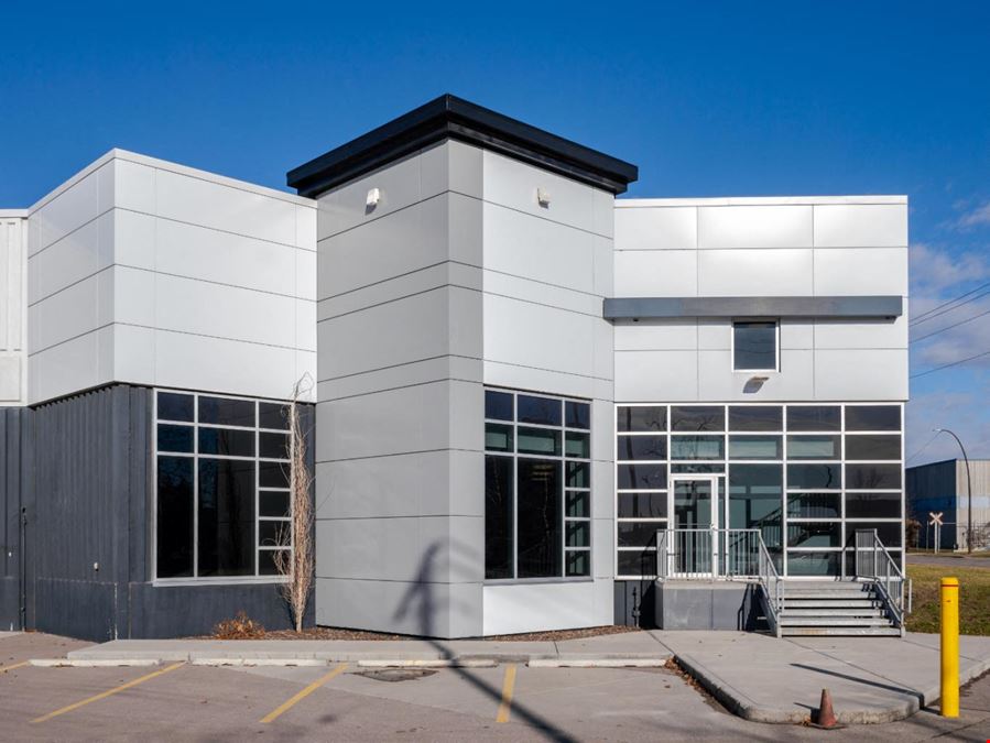 4216 - 61st Avenue SE 4216 - 61st Avenue SE