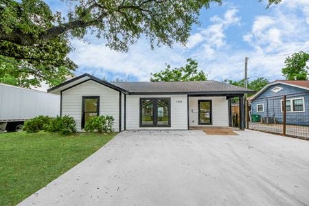 Office space for Rent at 1318 E 29th St in Houston