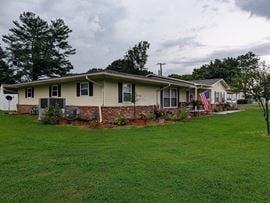 4670 Georgetown Rd NW