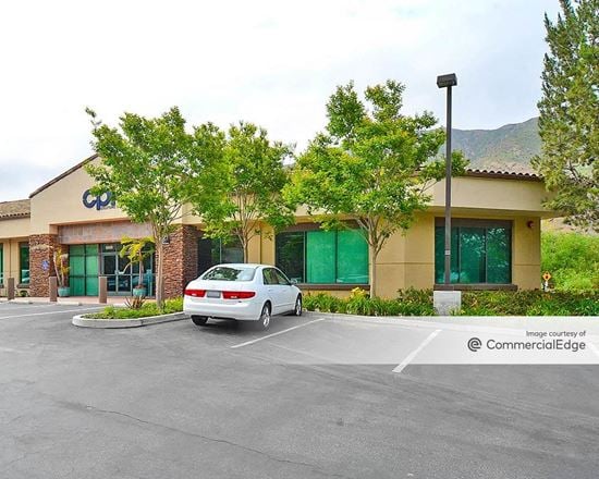 815 Camarillo Springs Rd