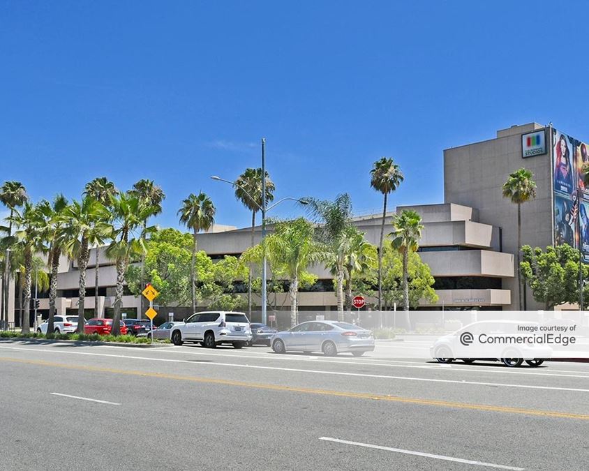The Burbank Studios Alameda Building & The Bungalows 3000 West